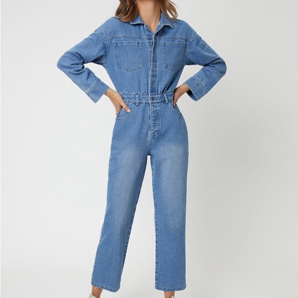 SHEIN Pocket Patched Medium Denim Jumpsuit